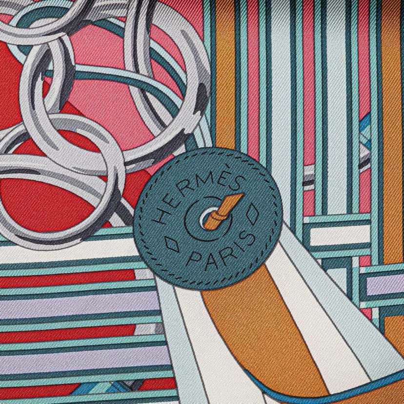 Hermès Brides et Gris Gris Silk Scarf Red Silk Good condition - Back View