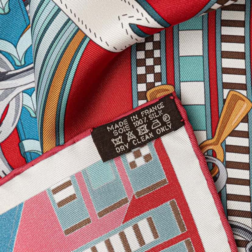 Hermès Brides et Gris Gris Silk Scarf Red Silk Good condition - Inside View