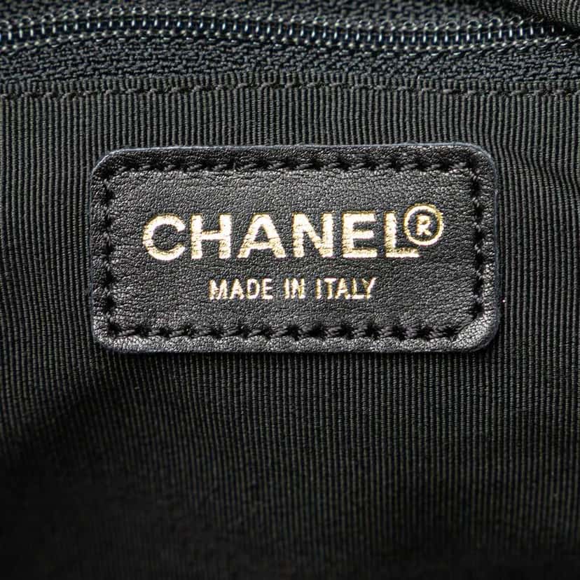 Chanel Medium Lambskin Chocolate Bar Shoulder Bag Black Leather Good condition - Box View