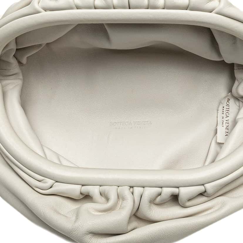 Bottega Veneta Lambskin Belt Chain Pouch White Leather Good condition - Model View