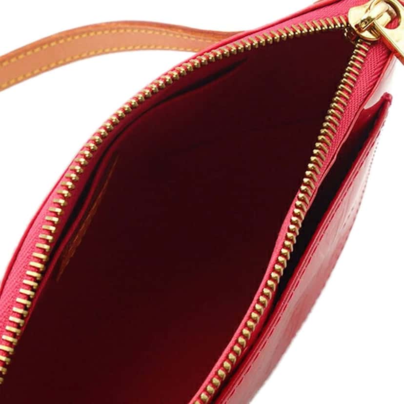Louis Vuitton Monogram Vernis Minna Street Pink Leather Good condition - Model View