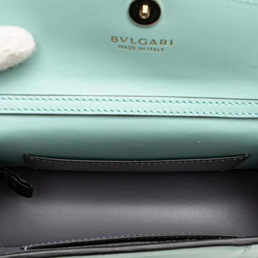 Bvlgari Medium Calfskin Serpenti Forever Shoulder Bag Blue Leather Good condition - Model View