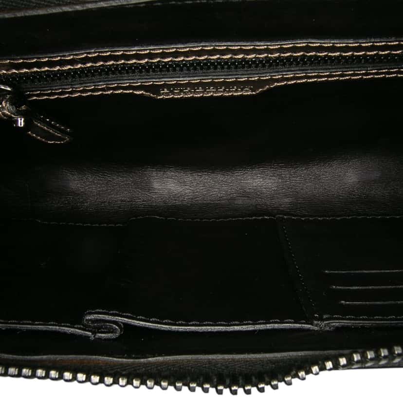 Burberry Metallic Leather Clutch Gold Leather Good condition - Model View