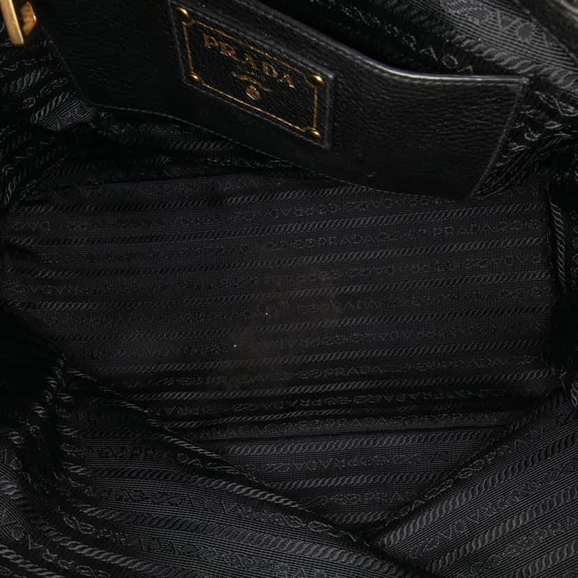 Prada Vitello Daino Open Convertible Tote Black Leather Good condition - Model View