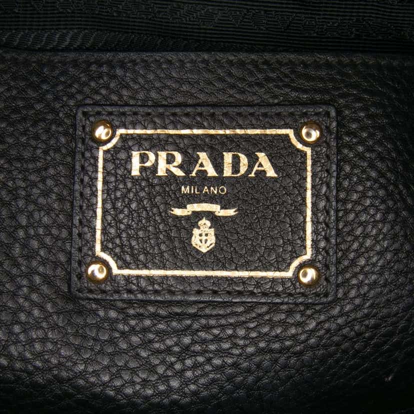 Prada Vitello Daino Open Convertible Tote Black Leather Good condition - Box View
