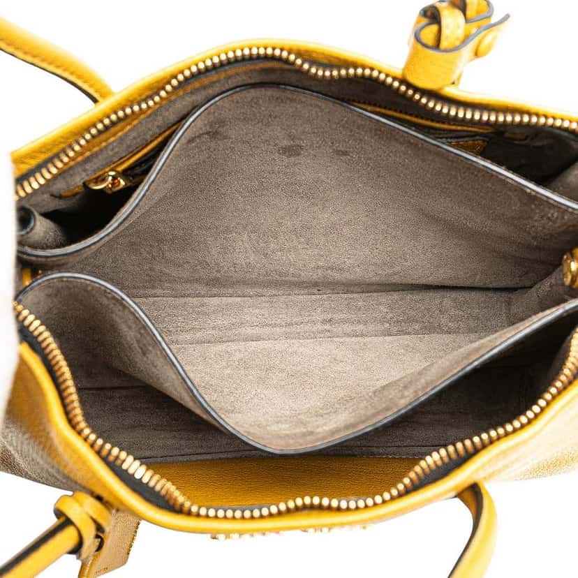 Miu Miu Leather Satchel Yellow Leather Good condition - Model View