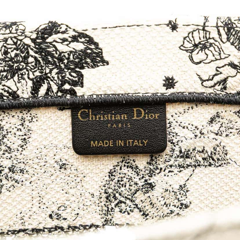 Dior Medium Canvas Embroidered Zodiac Toile De Jouy Book Tote White Canvas Good condition - Box View
