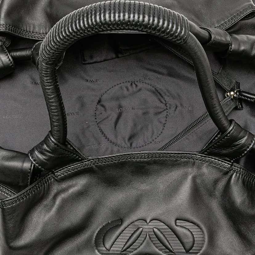 Loewe Nappa Aire Black Leather Good condition - Model View