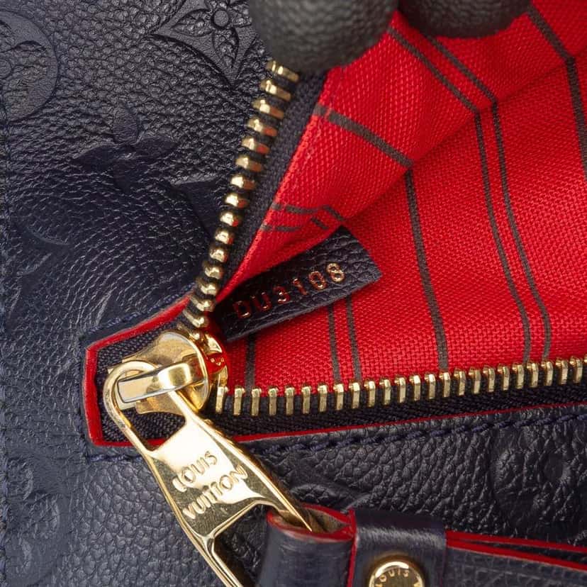 Louis Vuitton Monogram Empreinte Pochette Metis Blue Leather Good condition - Box View