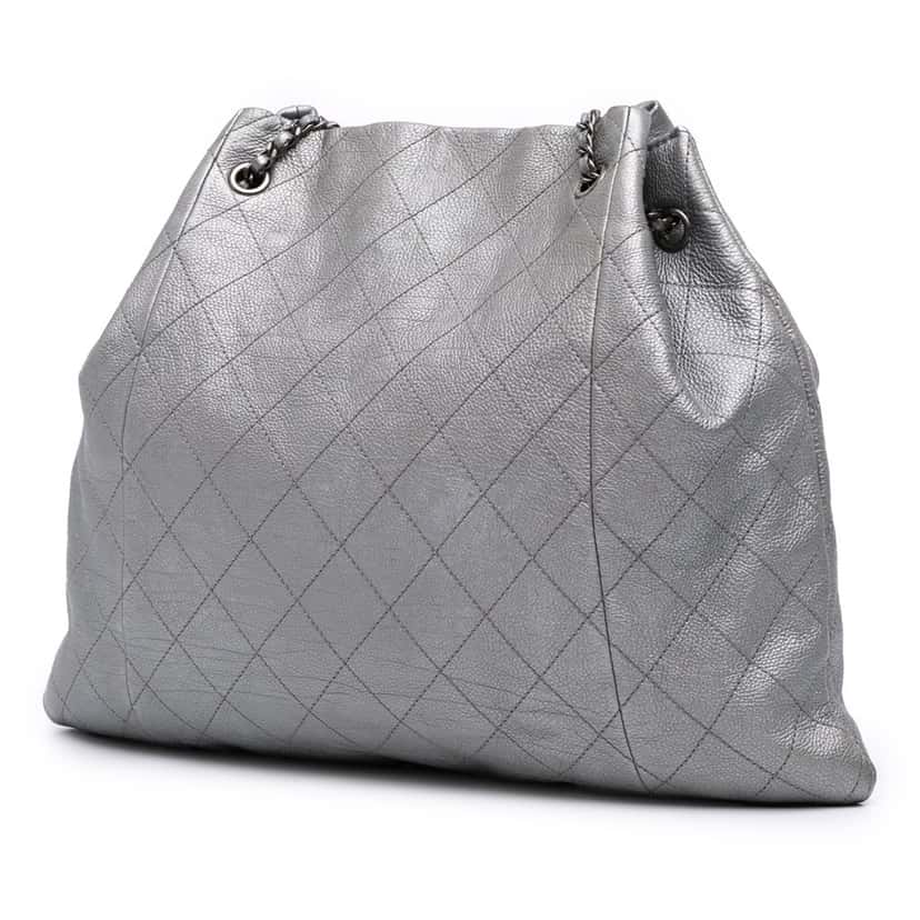 Chanel Metallic Quilted Calfskin Drawstring Bucket Bag Silver Leather Good condition - Back View