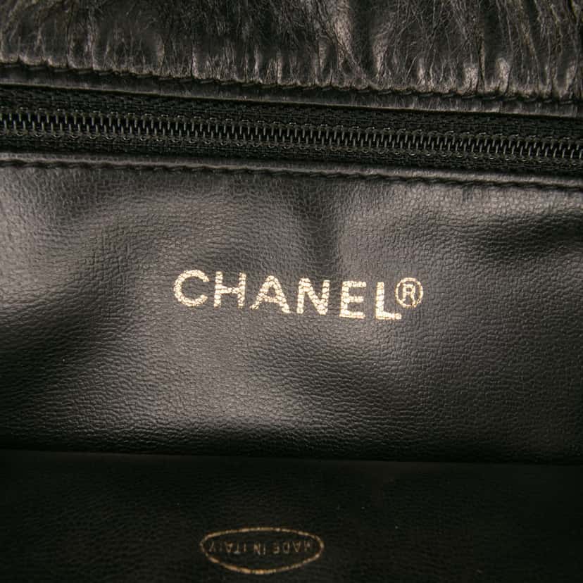 Chanel Triple CC Lambskin Tote Black Leather Good condition - Box View
