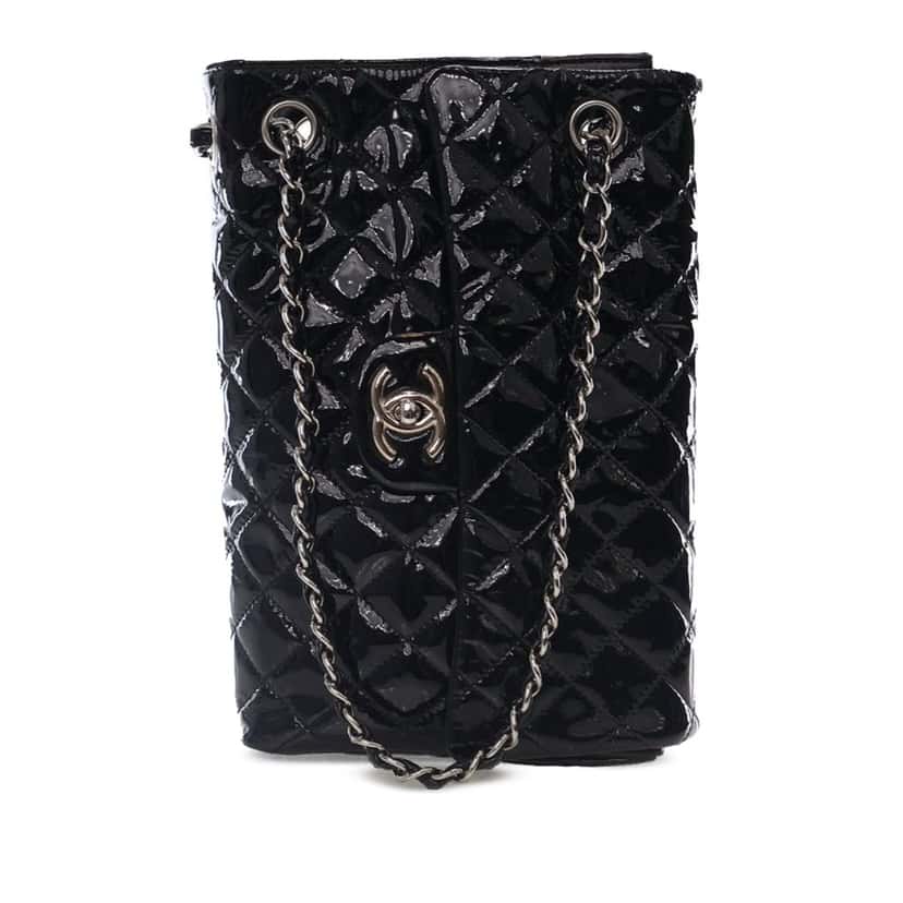 Chanel Medium Quilted Patent Upside Down Flap Black Leather Good condition - Front View