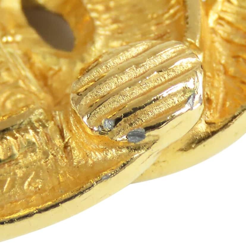 Chanel Gold Plated Quilted CC Clip On Earrings Gold Metal Good condition - Box View