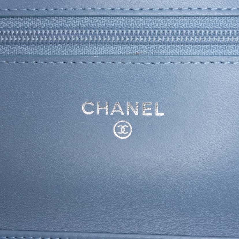 Chanel CC Caviar Wallet On Chain Blue Leather Good condition - Box View