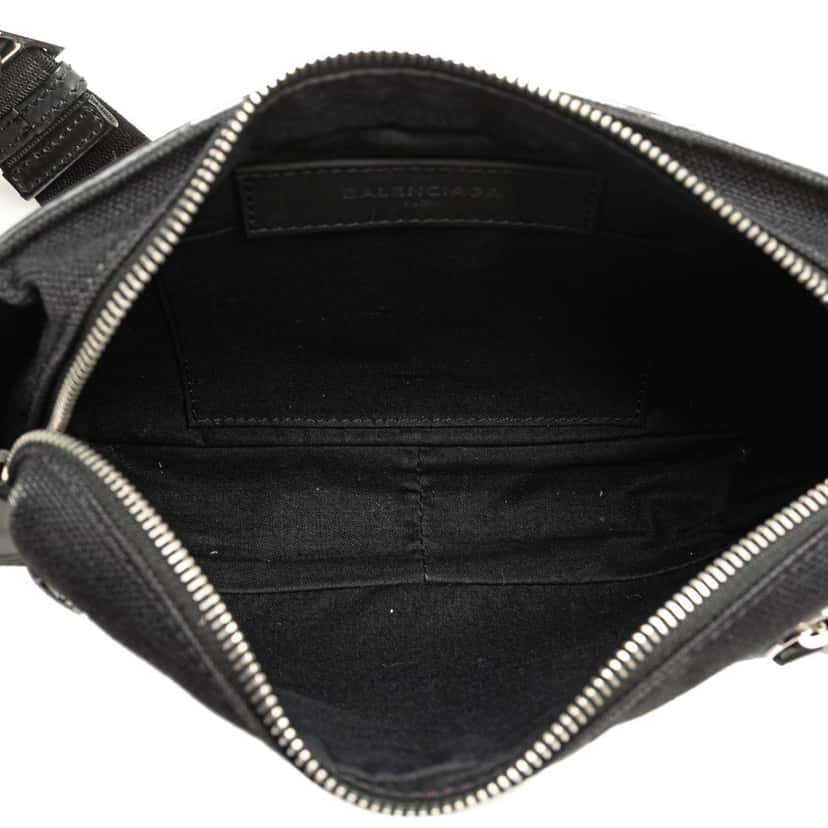 Balenciaga Canvas and Leather Neo Lift Belt Bag Black Canvas Good condition - Model View