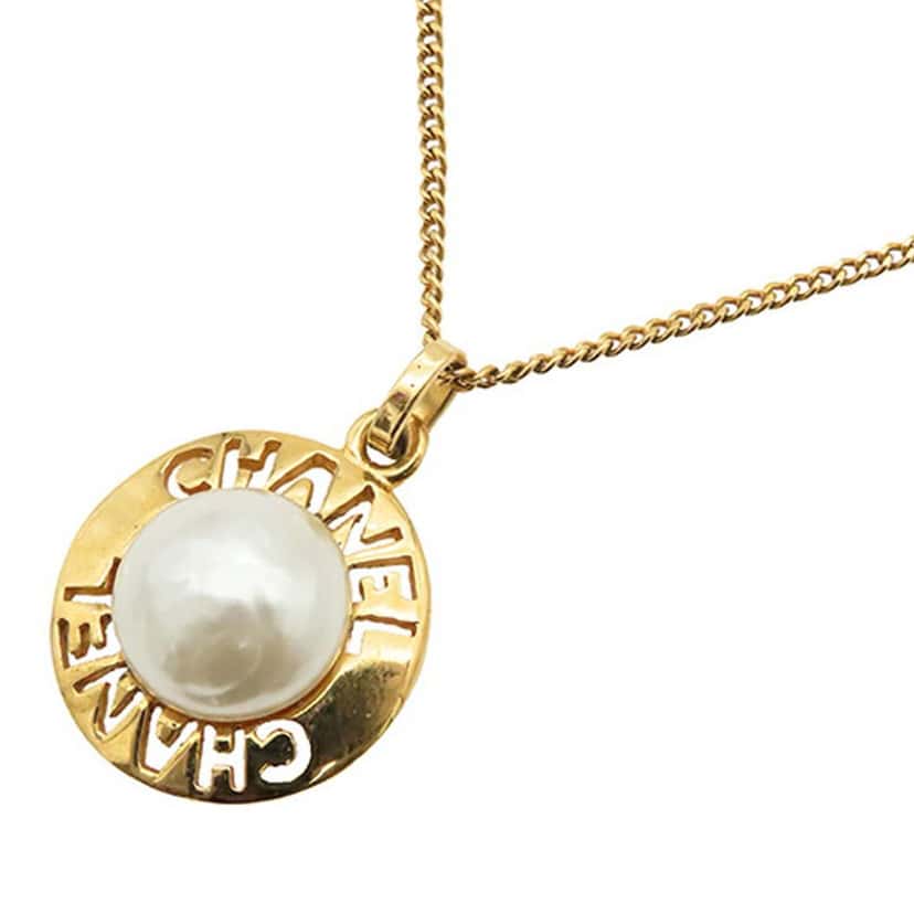 Chanel Gold Plated Faux Pearl Pendant Necklace Gold Metal Good condition - Front View