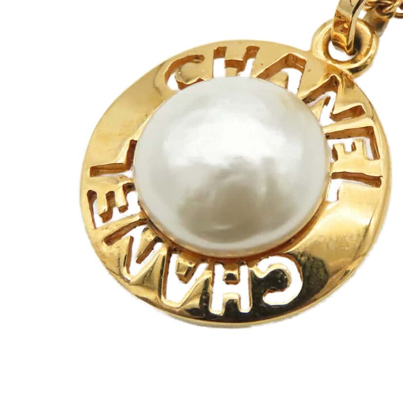 Chanel Gold Plated Faux Pearl Pendant Necklace Gold Metal Good condition - Back View