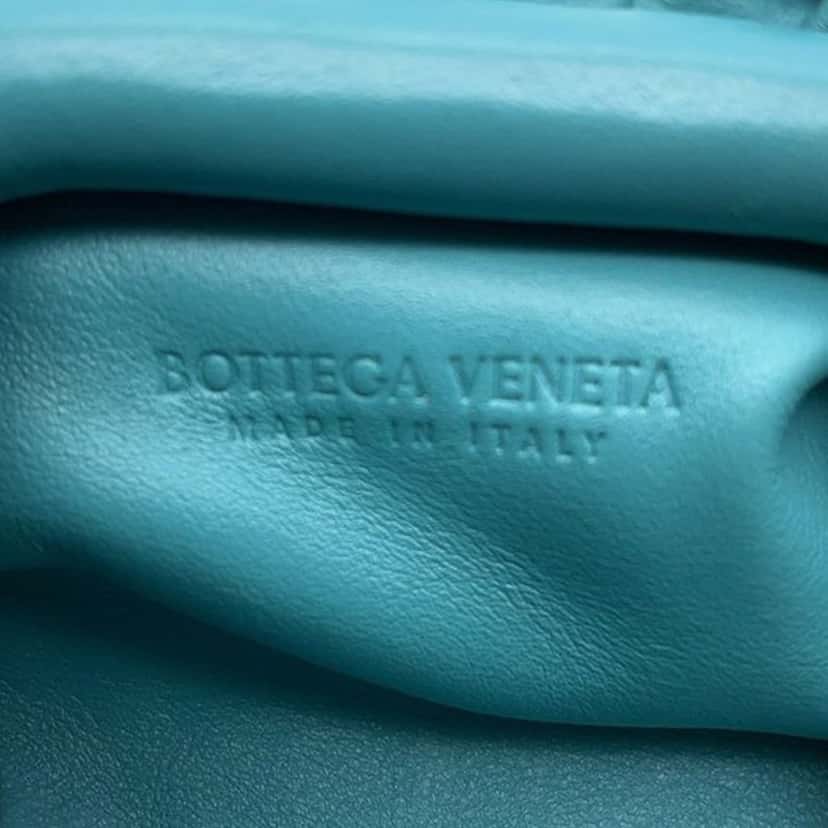 Bottega Veneta Lambskin The Extra Mini Pouch Crossbody Blue Leather Good condition - Box View