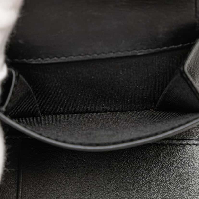 Chanel CC Embossed Goatskin Camellia Trifold Compact Wallet Black Leather Good condition - Box View