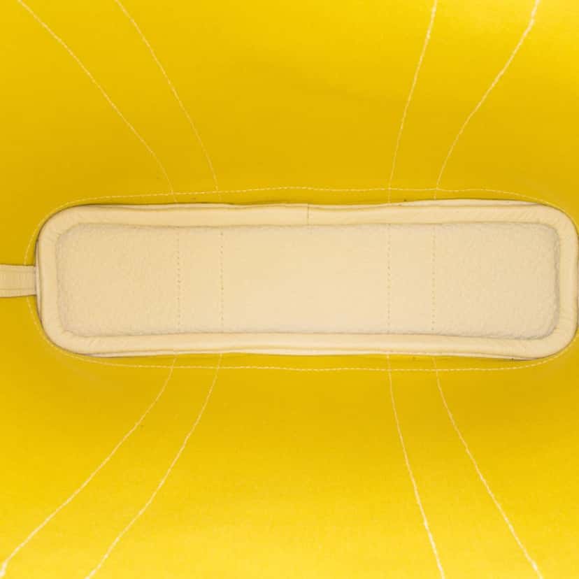 Hermès Toile and Negonda Garden File 28 Yellow Canvas Good condition - Model View