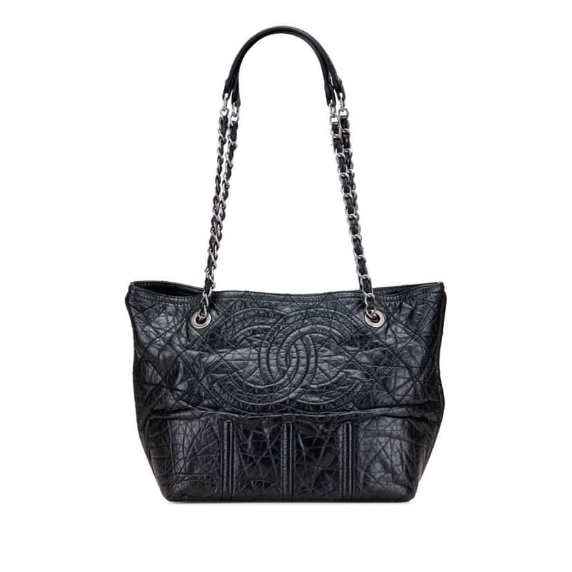 Chanel Distressed Calfskin Shopping In Moscow Tote Black Leather Good condition - Front View