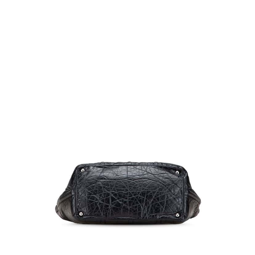 Chanel Distressed Calfskin Shopping In Moscow Tote Black Leather Good condition - Inside View