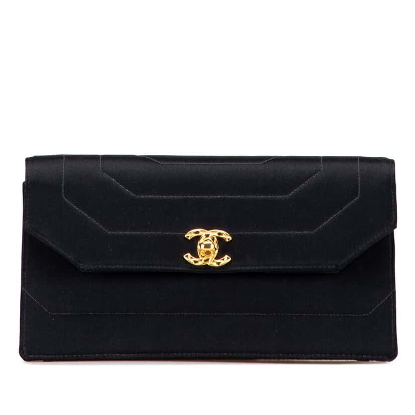 Chanel CC Satin Flap Clutch Black Satin Good condition - Front View