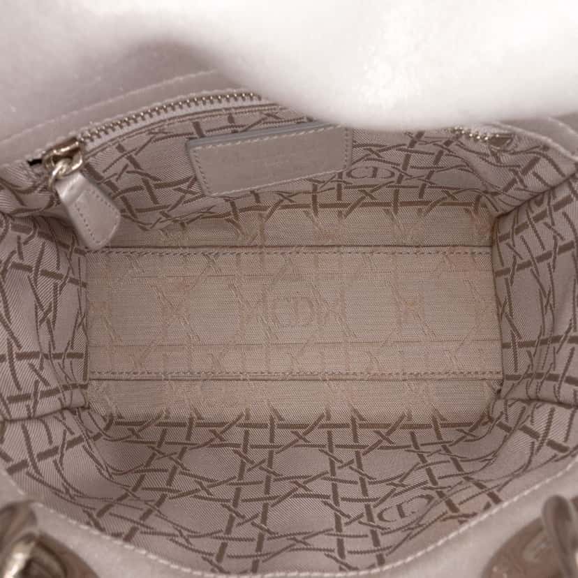 Dior Mini Iridescent Lambskin Cannage Lady Dior Silver Leather Good condition - Model View