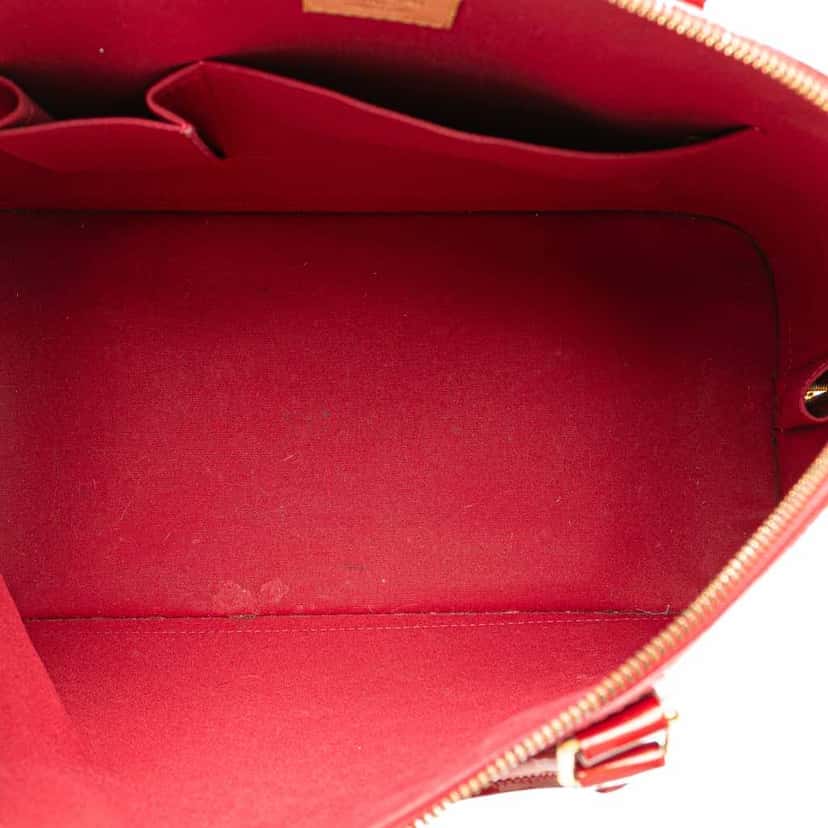 Louis Vuitton Monogram Vernis Alma GM Red Leather Good condition - Model View