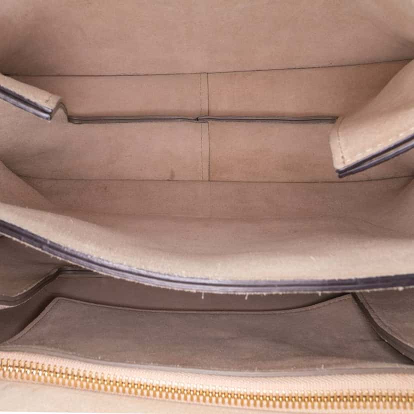 Chloé Medium Leather Faye Shoulder Bag Brown Leather Good condition - Model View