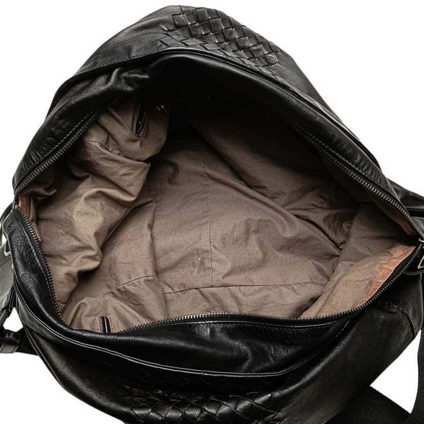 Bottega Veneta Intrecciato Trimmed Nappa Crossbody Black Leather Good condition - Model View