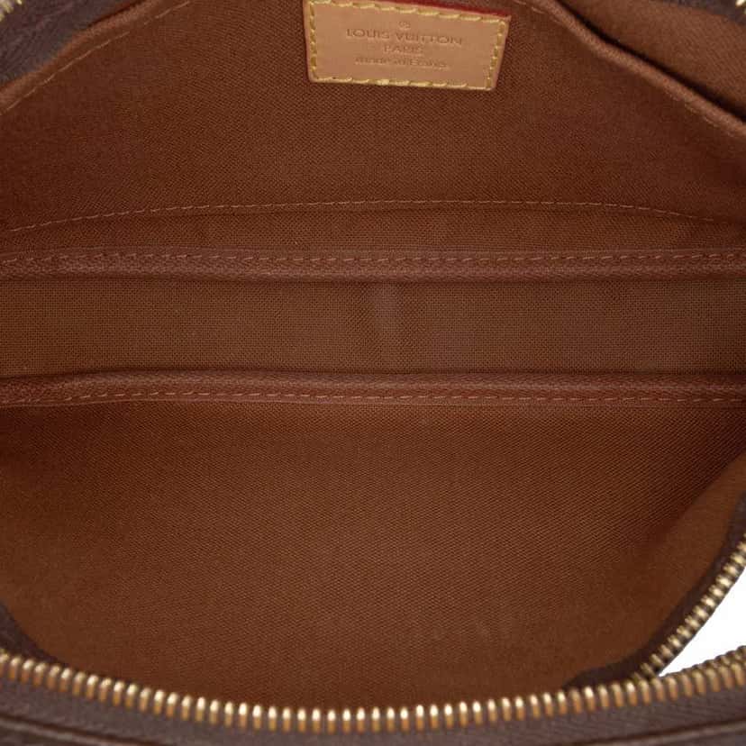Louis Vuitton Monogram Multi Pochette Accessoires Brown Canvas Good condition - Model View