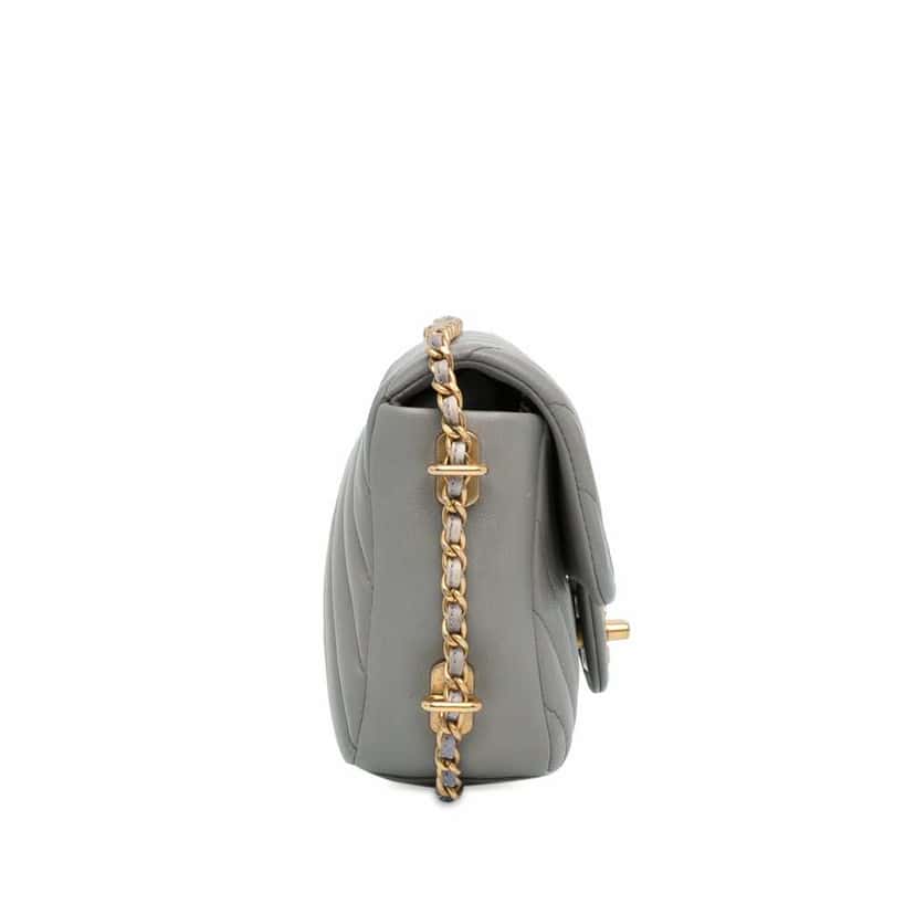 Chanel Mini Rectangular Chevron Lambskin Chain Around Flap Grey Leather Good condition - Inside View