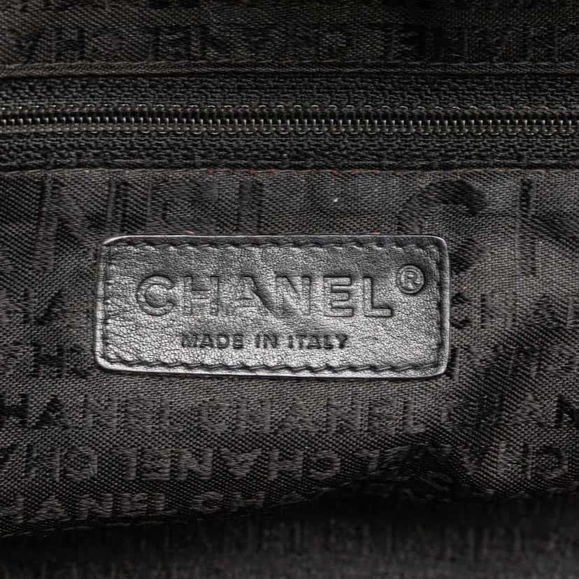 Chanel CC Choco Bar Caviar Stitched Boston Black Leather Good condition - Box View