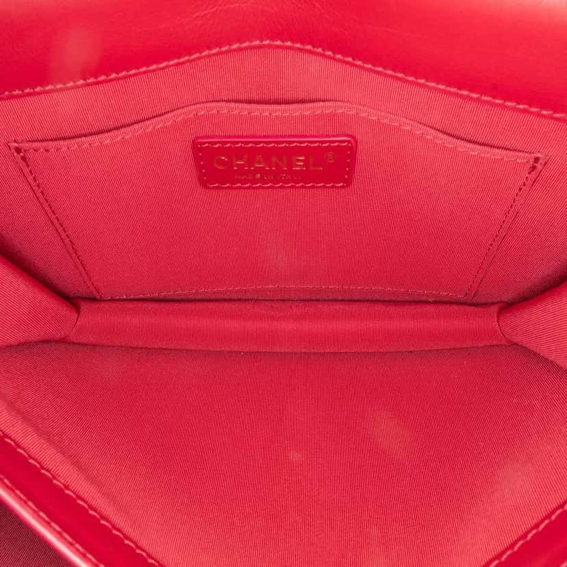 Chanel Medium Quilted Calfskin Everyday Chic Flap Red Leather Good condition - Box View