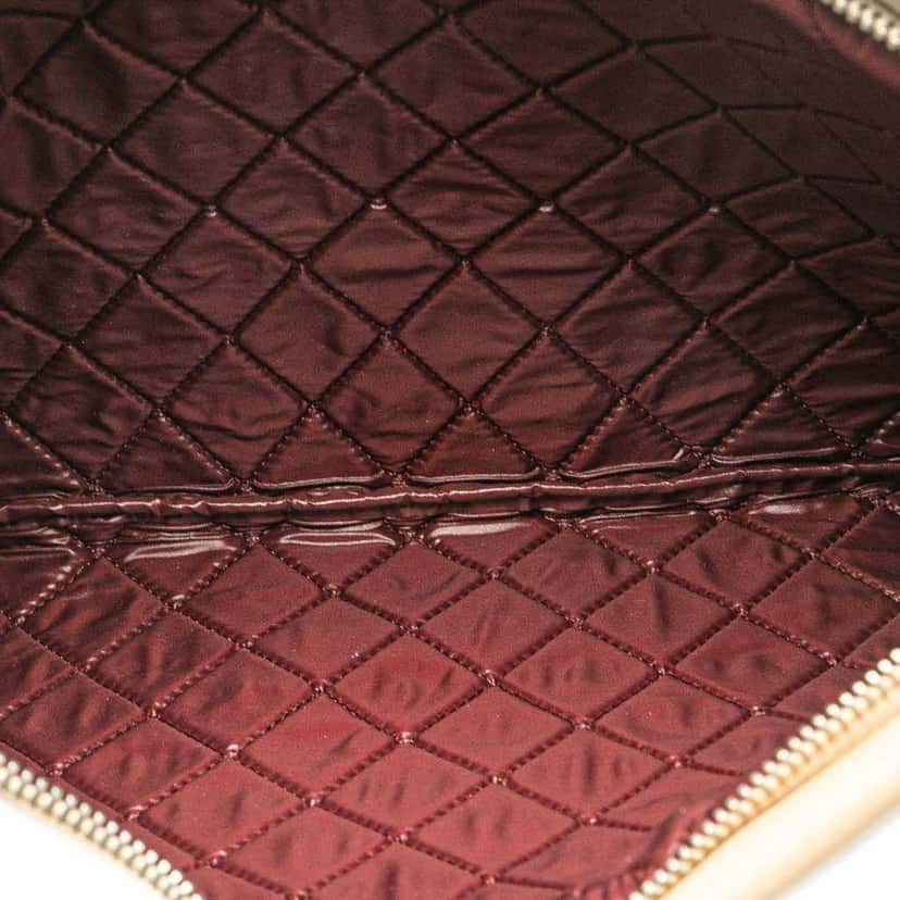 Chanel Medium Lambskin Colorblock Patchwork O Case MultiColor Leather Good condition - Model View