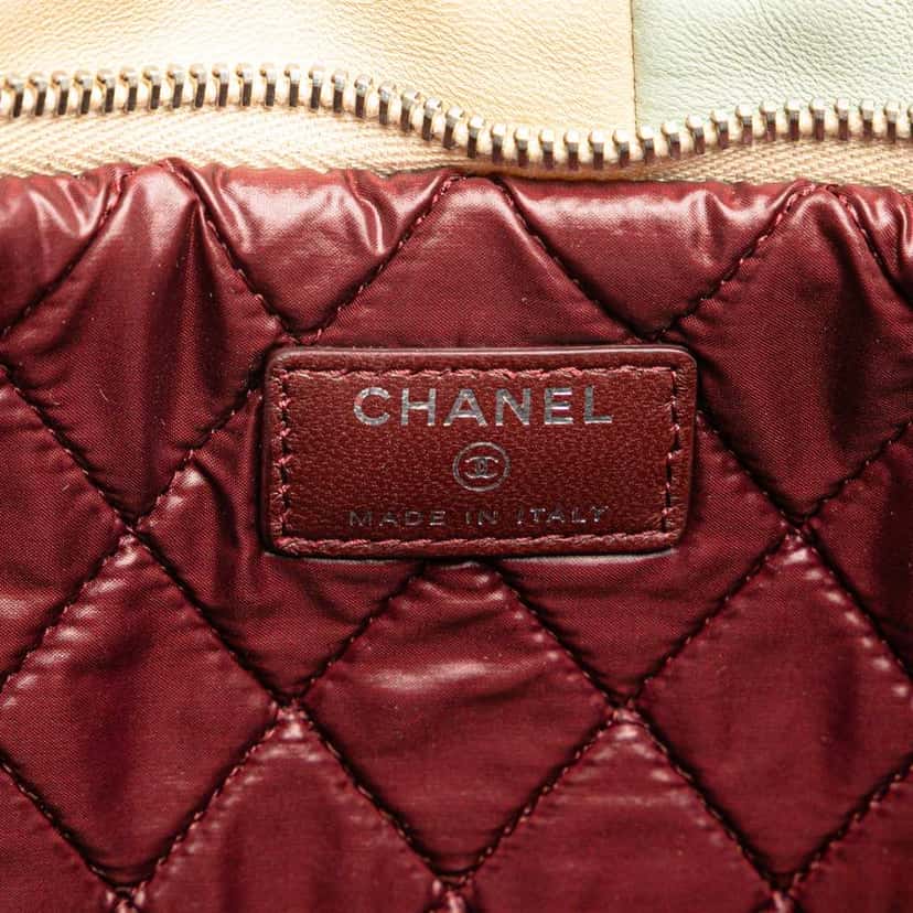 Chanel Medium Lambskin Colorblock Patchwork O Case MultiColor Leather Good condition - Box View