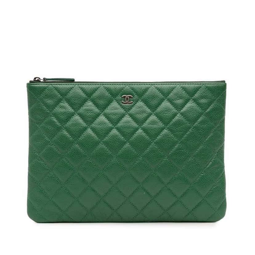 Chanel Medium Quilted Caviar O Case Clutch Green Leather Good condition - Front View