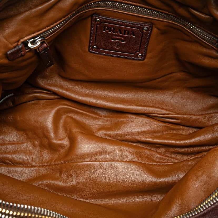 Prada Leather Zip Crossbody Brown Leather Good condition - Model View