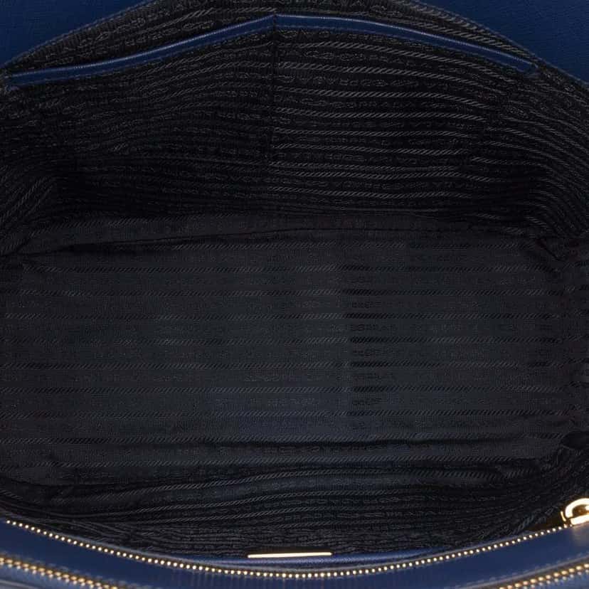 Prada Large Saffiano Lux Galleria Double Zip Satchel Blue Leather Good condition - Model View