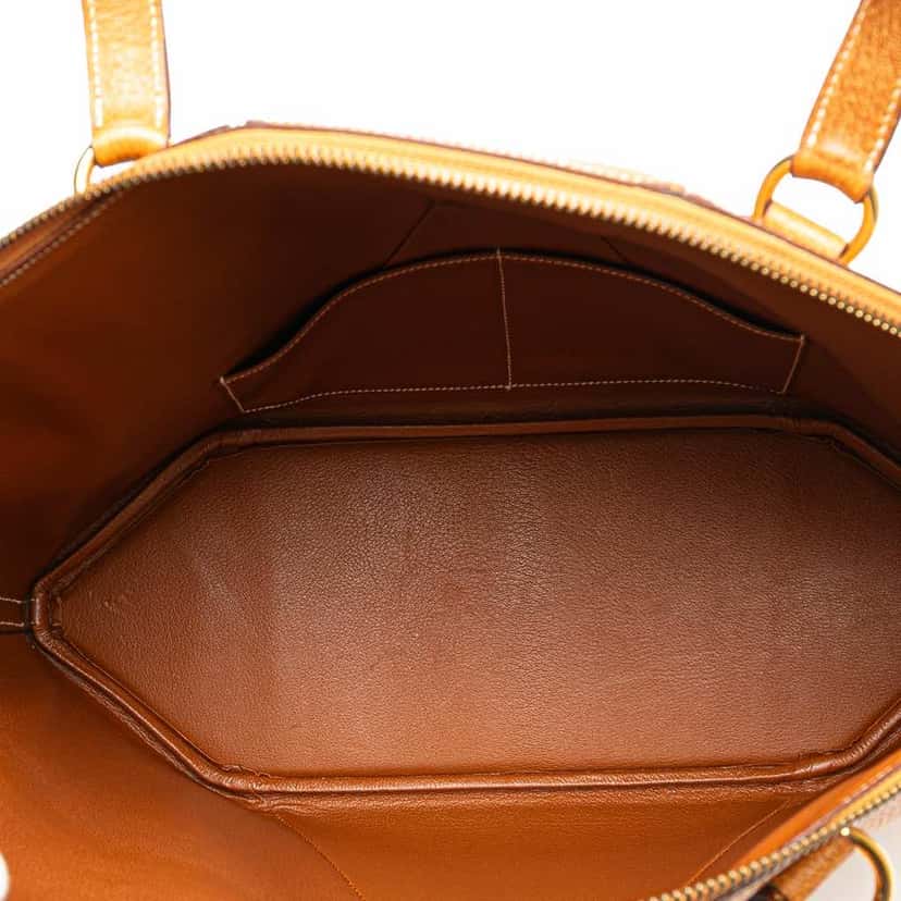 Hermès Peau Porc Il De Bowe Handbag Brown Leather Good condition - Model View