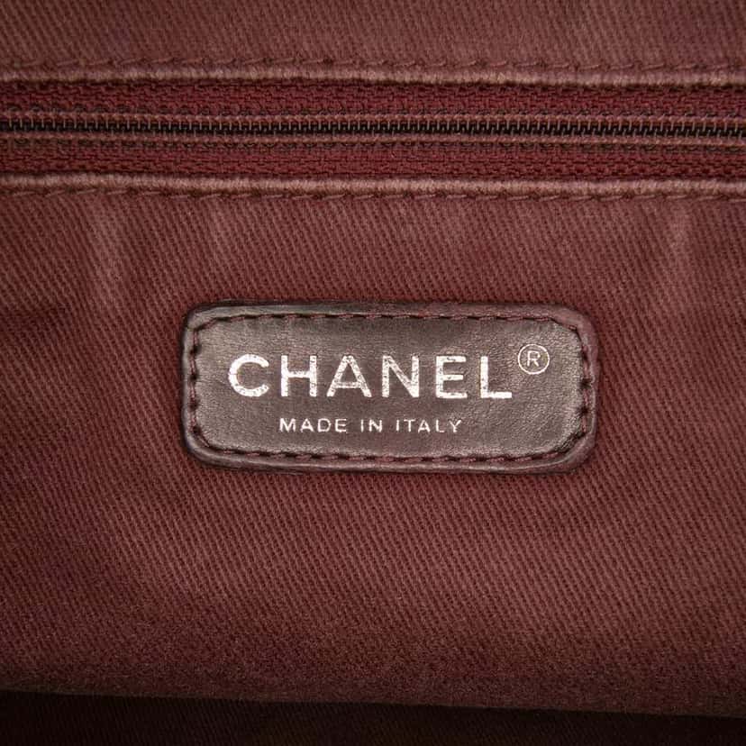 Chanel Jumbo Quilted Aged Calfskin Portobello Flap Black Leather Very good condition - Box View