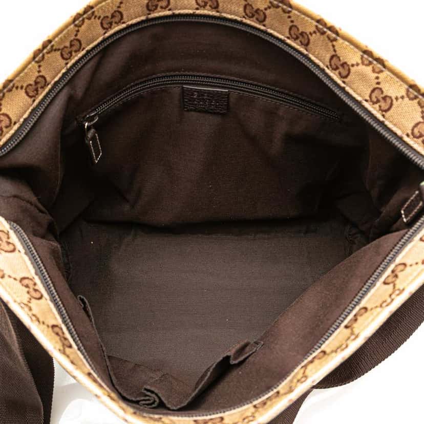 Gucci GG Crystal Crossbody Brown Canvas Good condition - Model View