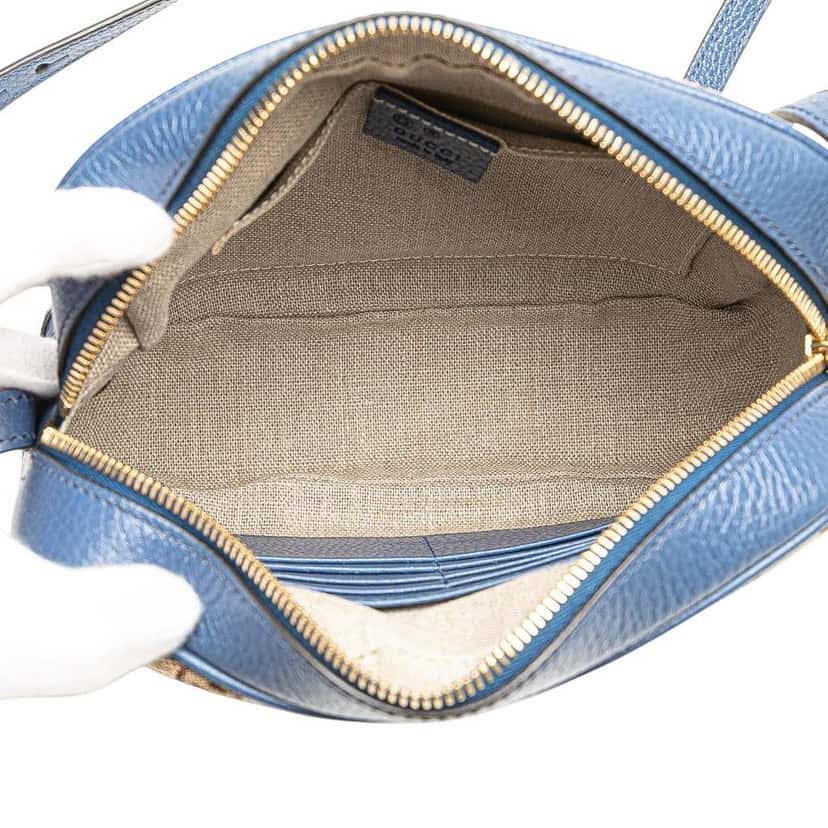 Gucci GG Canvas Bree Crossbody Brown Canvas Good condition - Model View