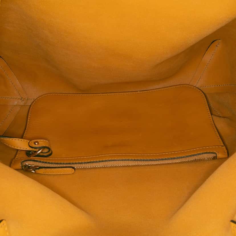 Gucci Small Leather Horsebit Park Avenue Tote Yellow Leather Good condition - Model View