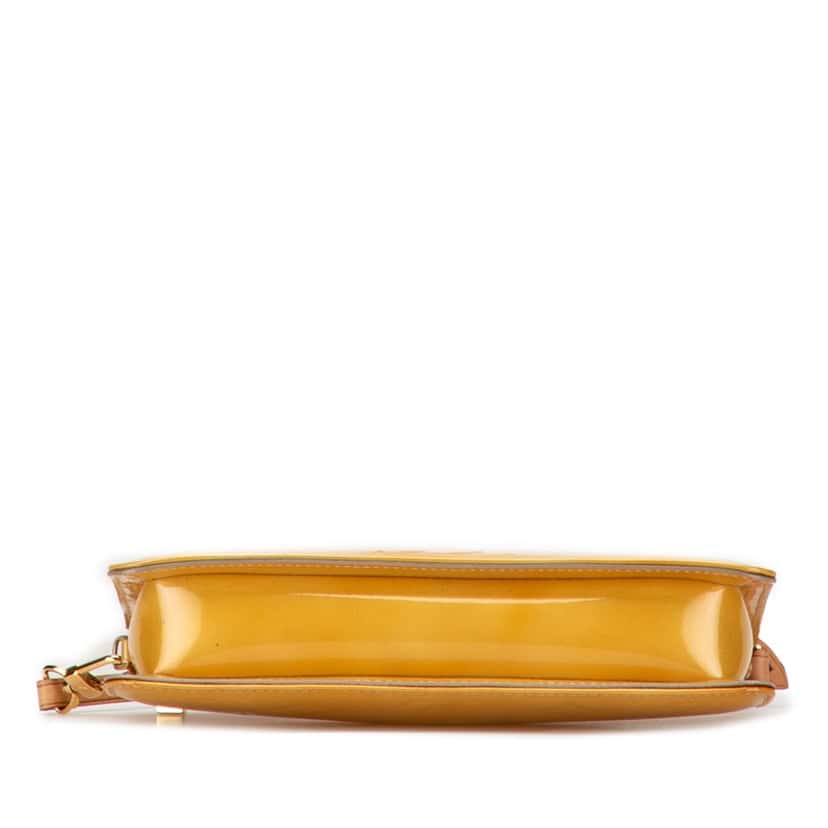 Louis Vuitton Monogram Vernis Pochette Lexington Yellow Leather Good condition - Inside View