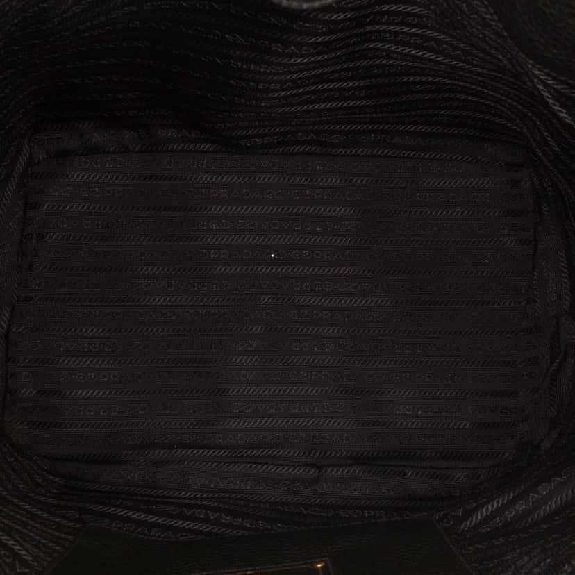 Prada Vitello Daino Open Convertible Tote Black Leather Good condition - Model View