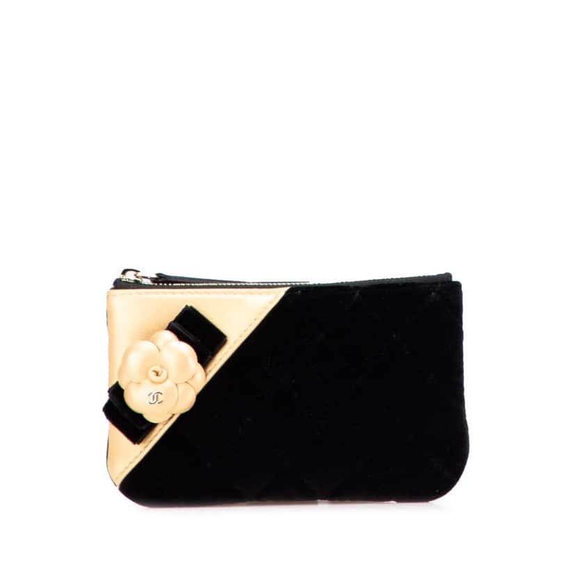 Chanel CC Quilted Velvet Camellia Pouch Black Velvet Good condition - Front View