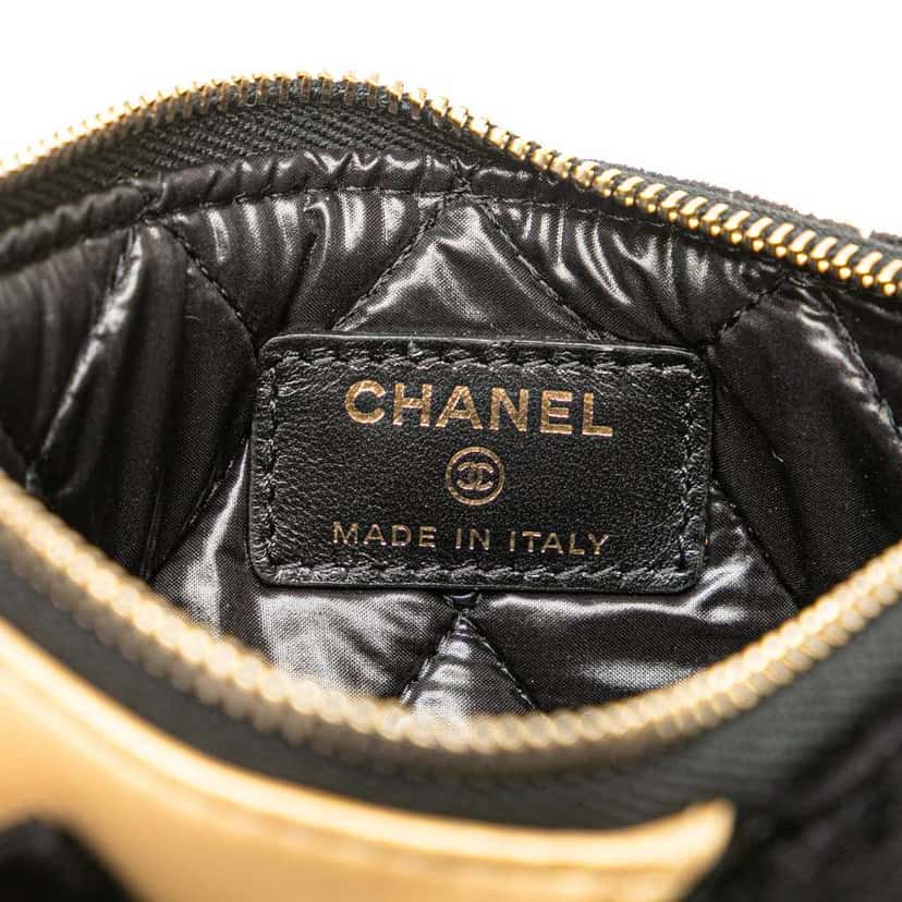 Chanel CC Quilted Velvet Camellia Pouch Black Velvet Good condition - Box View