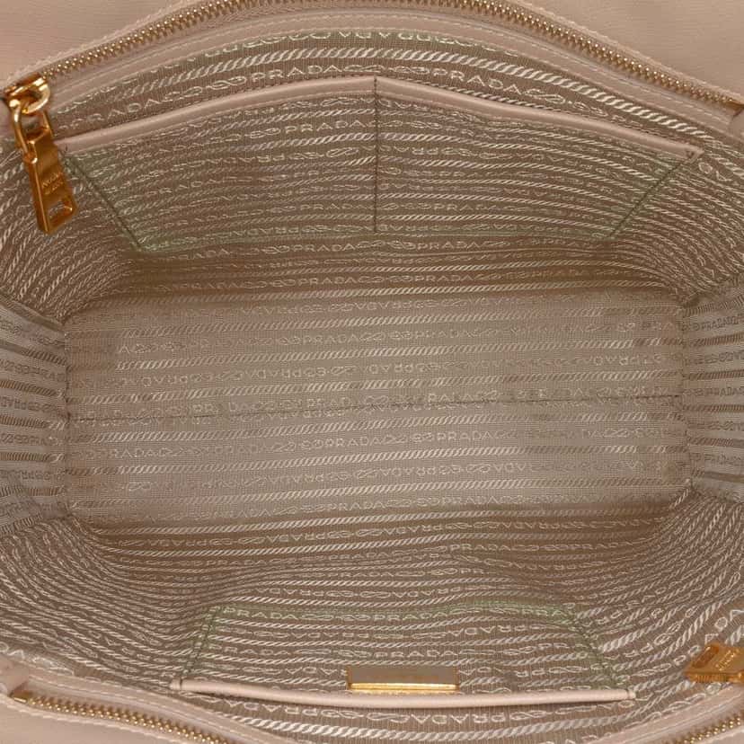 Prada Saffiano Lux Satchel Brown Leather Good condition - Model View